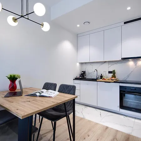 Διαμέρισμα Towarowa Towers Residences *