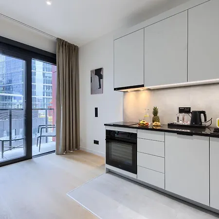Towarowa Towers Residences *