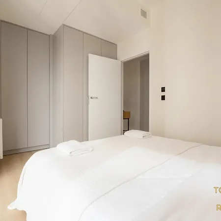 Towarowa Towers Residences