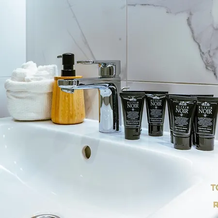 Towarowa Towers Residences Appartement