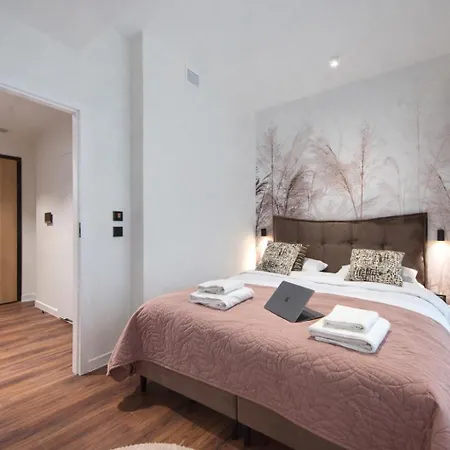 Towarowa Towers Residences