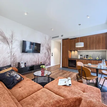 Towarowa Towers Residences Apartament *