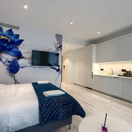 Towarowa Towers Residences