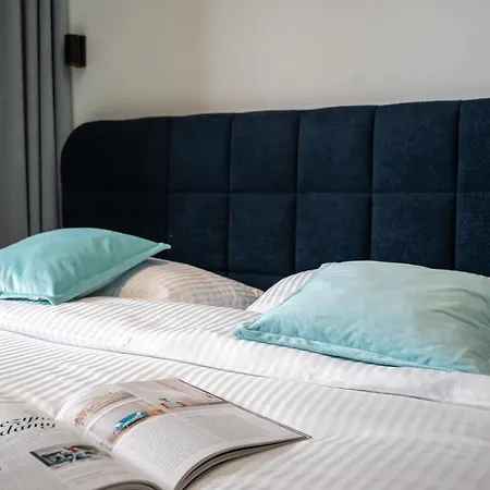 Towarowa Towers Residences Apartament *