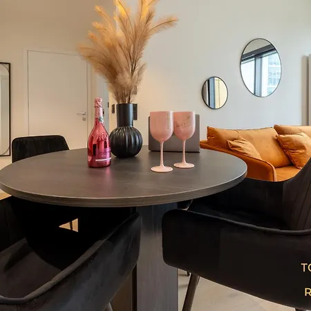 Towarowa Towers Residences Varşova