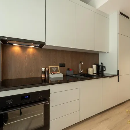 Towarowa Towers Residences アパート *