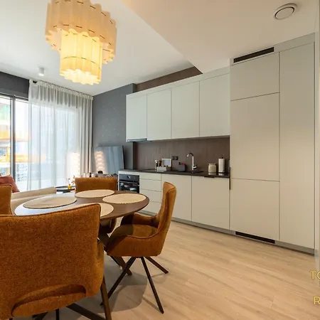 Towarowa Towers Residences Daire Varşova