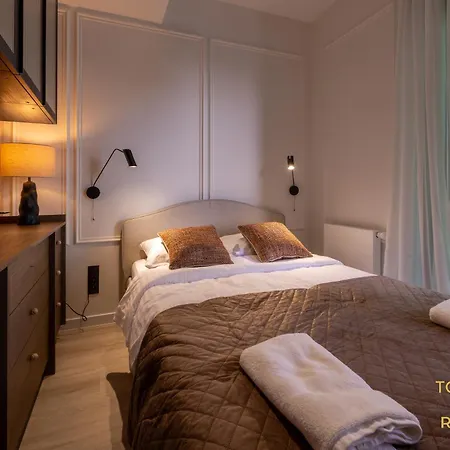 アパート Towarowa Towers Residences *