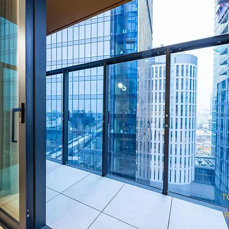 Towarowa Towers Residences