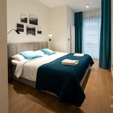 Towarowa Towers Residences Apartamento *