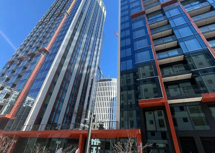 Apartment Towarowa Towers Residences