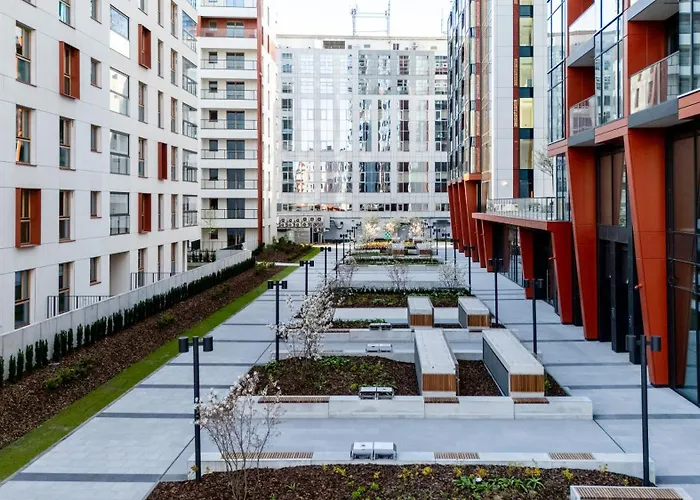 Apartment Towarowa Towers Residences