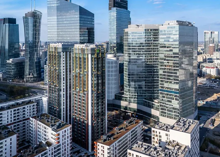 Towarowa Towers Residences Apartment *