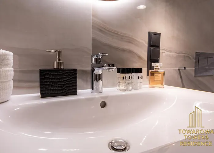Towarowa Towers Residences Apartment Warsaw