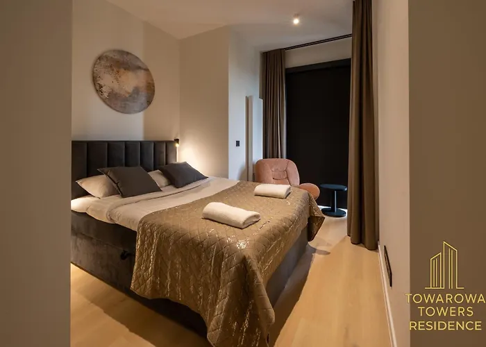 Towarowa Towers Residences *