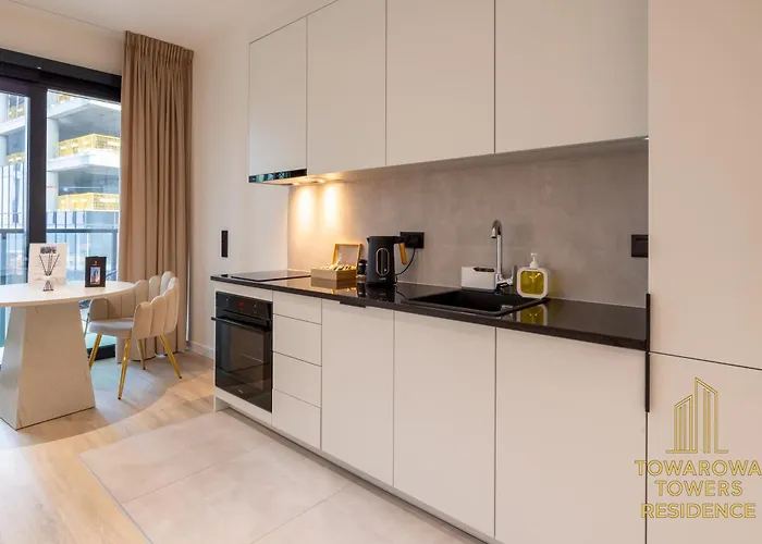 Towarowa Towers Residences *