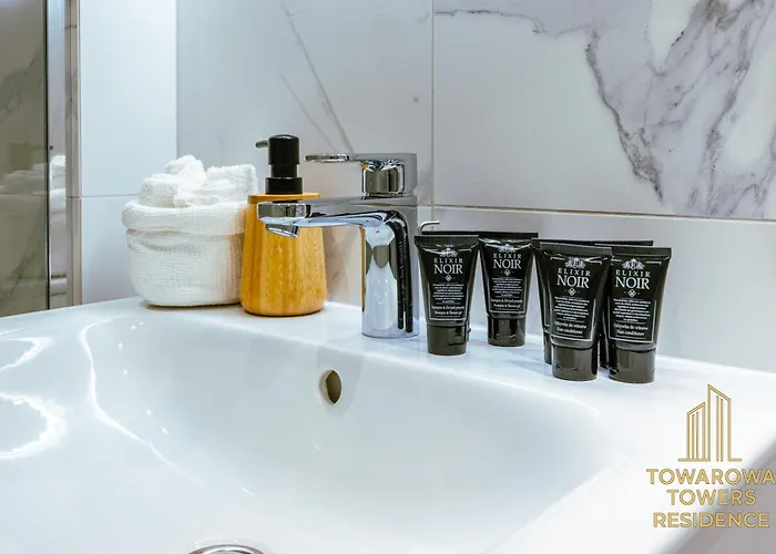 Towarowa Towers Residences Apartment