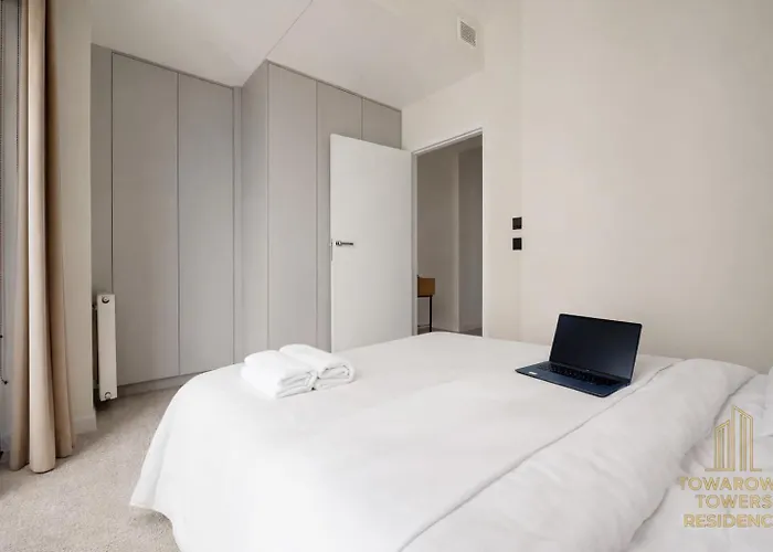 Towarowa Towers Residences