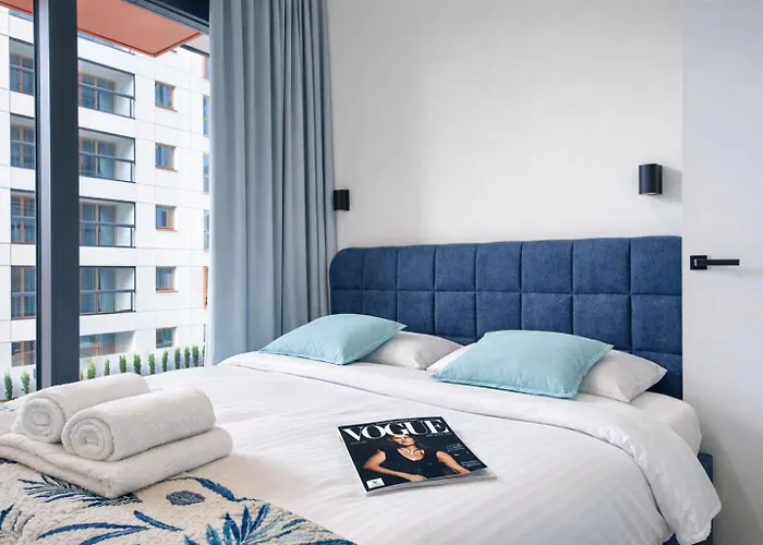 Towarowa Towers Residences *