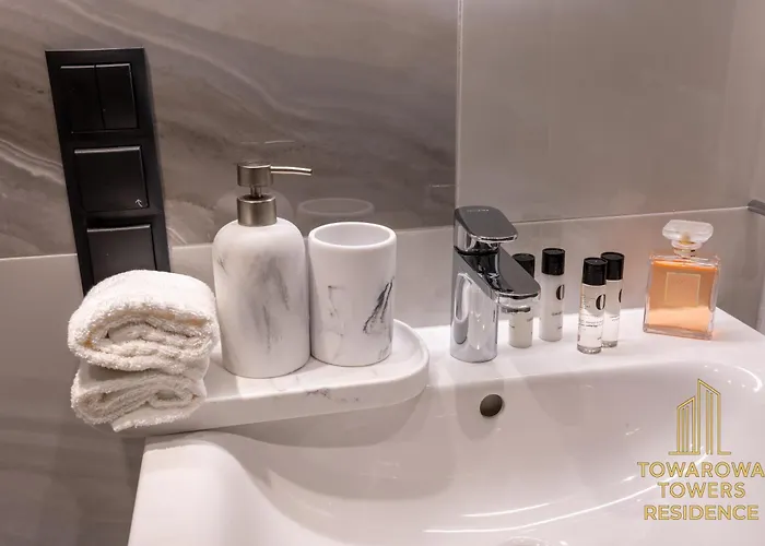 Towarowa Towers Residences