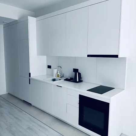 Towarowa Towers Residences Apartment *