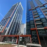 דירה Towarowa Towers Residences