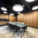 Towarowa Towers Residences דירה *