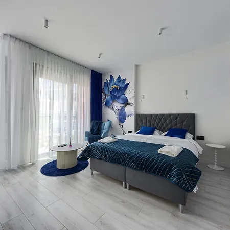 Towarowa Towers Residences Daire Varşova