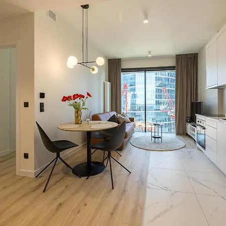 Apartament Towarowa Towers Residences *