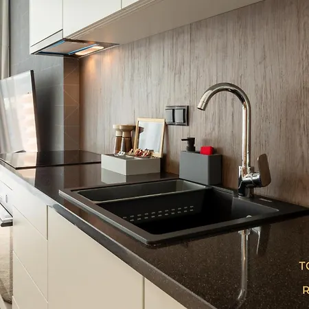 Towarowa Towers Residences * Warszawa