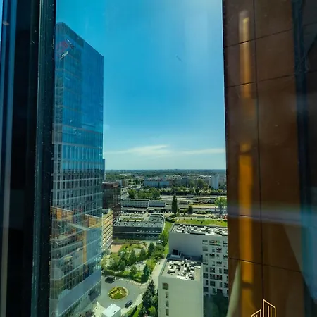 Towarowa Towers Residences *