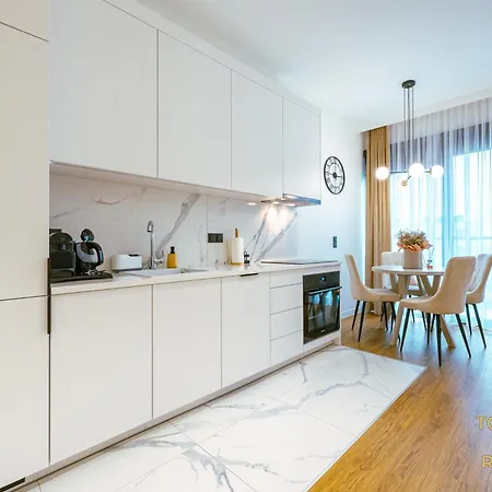 Towarowa Towers Residences ורשה